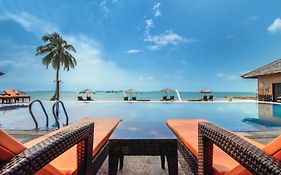 Bintan Spavilla Beach Resort